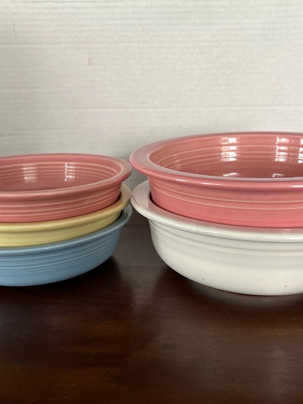 Fiesta Vtg Ceramic cereal & soup bowls Pink, Sky Blue, Lemon Yellow, White